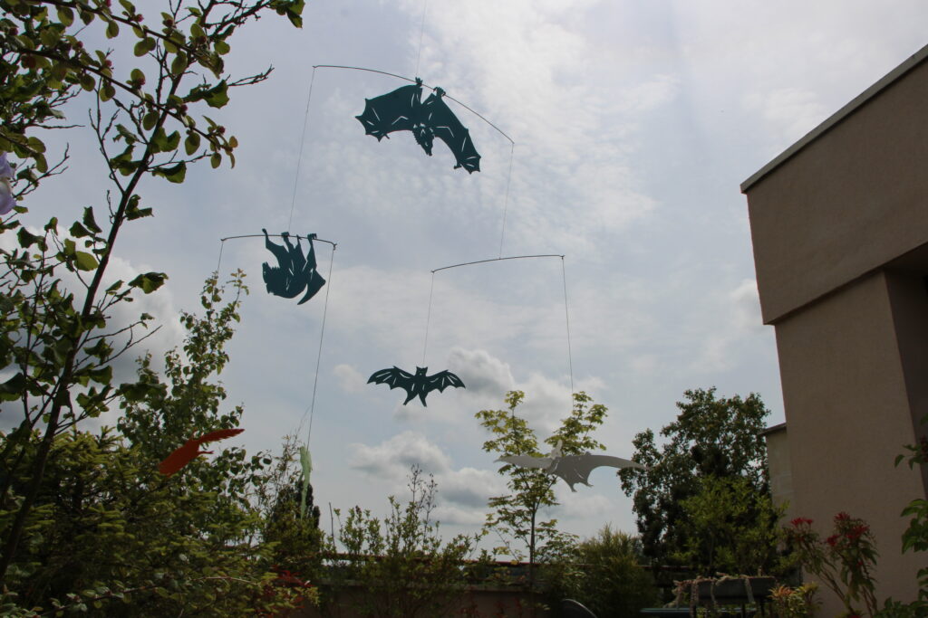 mobile aux chauves souris et autres animaux volants