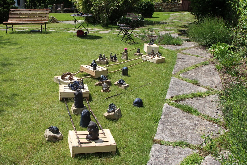 expo dans le jardin du Jongleur d'Etoiles